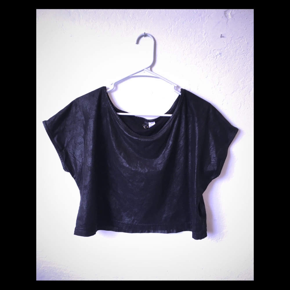 Off shoulder H&M divided crop top